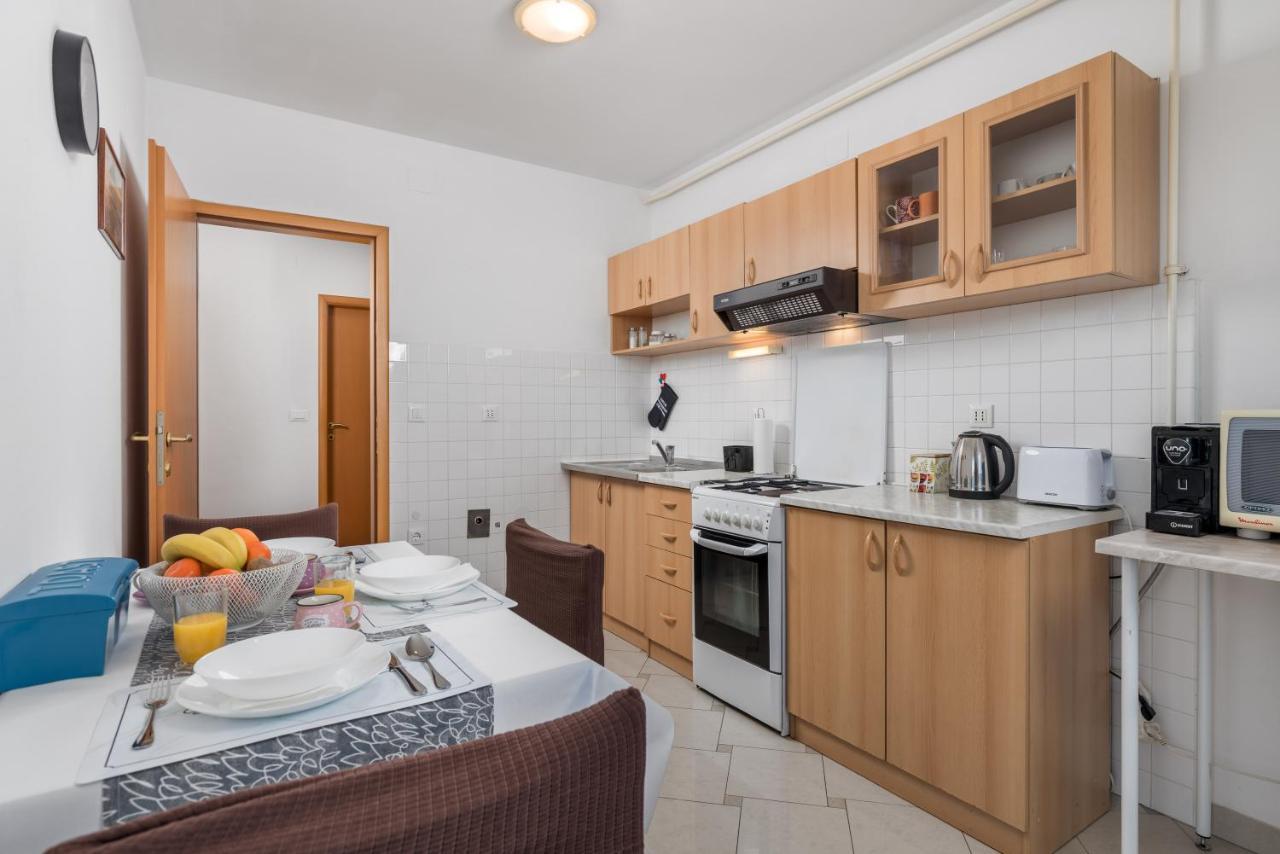 Apartman Iris 2 -Rijeka Daire Dış mekan fotoğraf