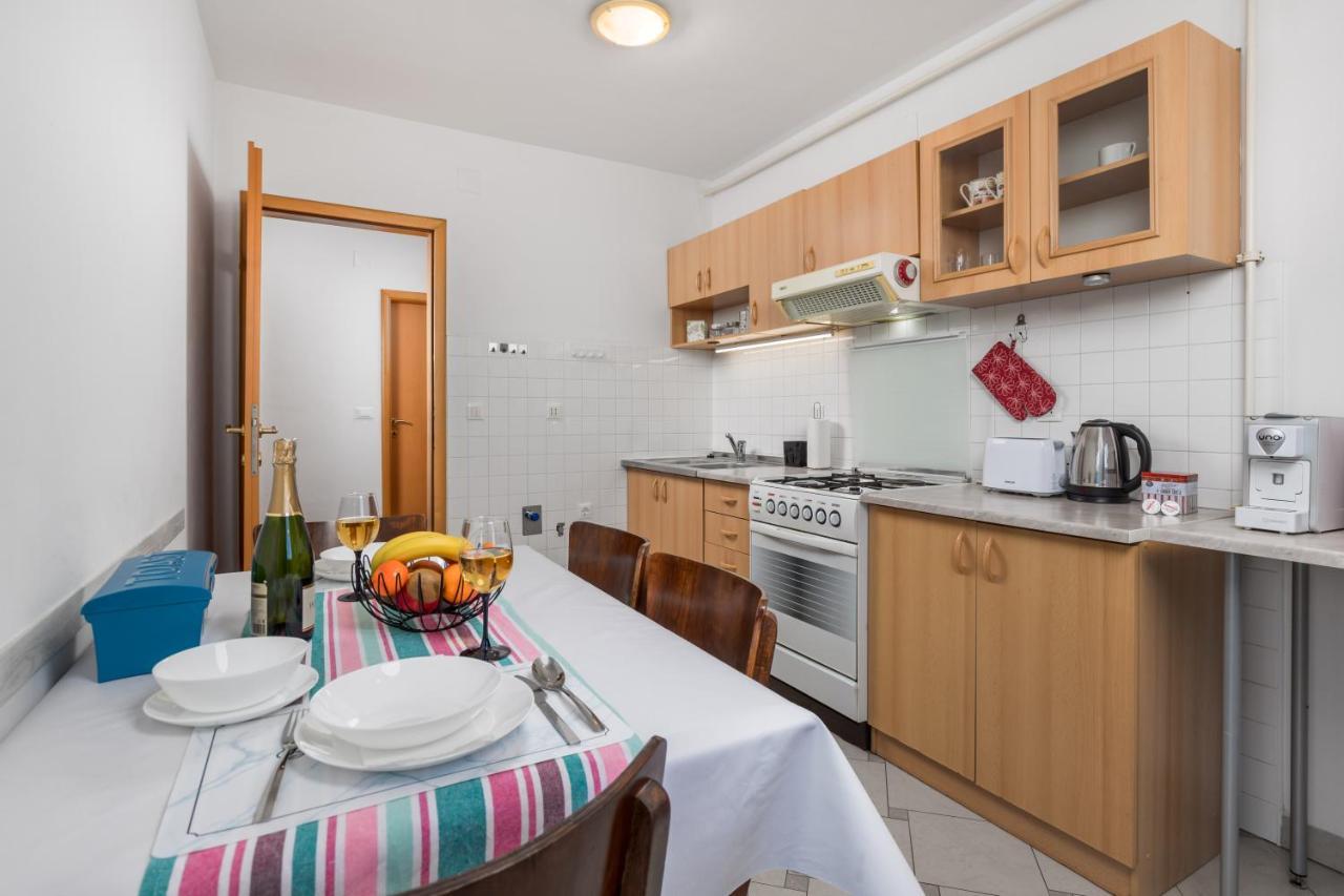 Apartman Iris 2 -Rijeka Daire Dış mekan fotoğraf